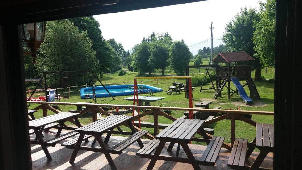 Penzion U Hrocha Lucany nad Nisou Exterior photo